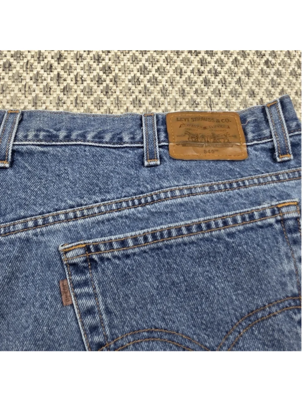 Vintage Levi’s 540 Relaxed Fit Jeans Men’s 54x32 Blue Denim Y2K Made USA
